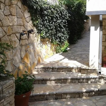 Garden Borik Apartment