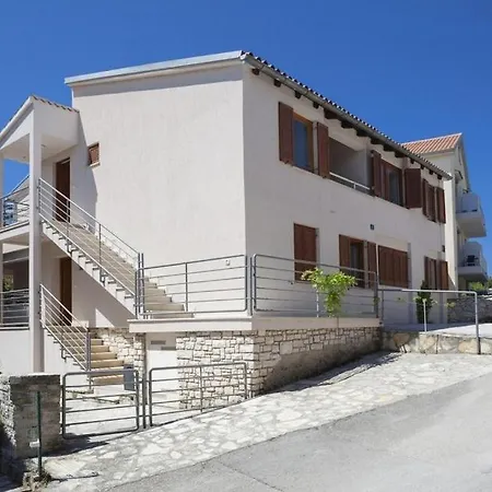 Garden Borik Apartment *